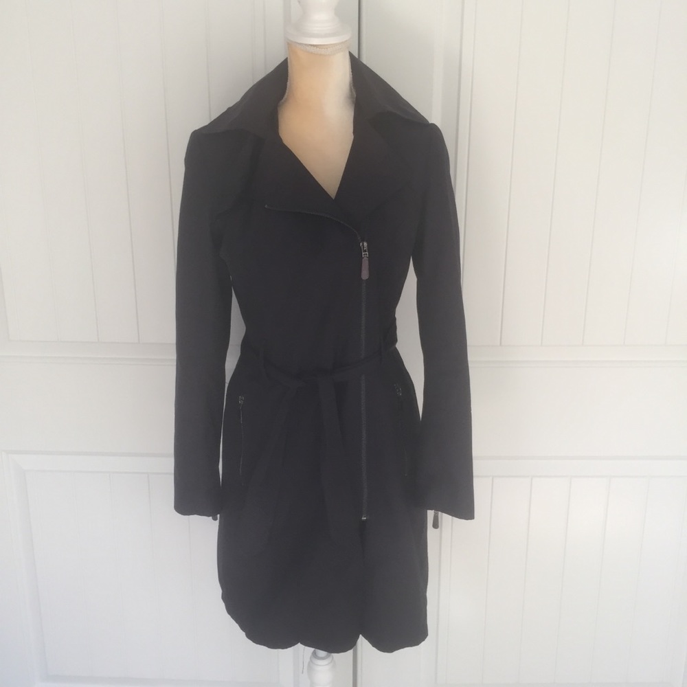 Vince Camuto navy asymmetrical hooded trench coat